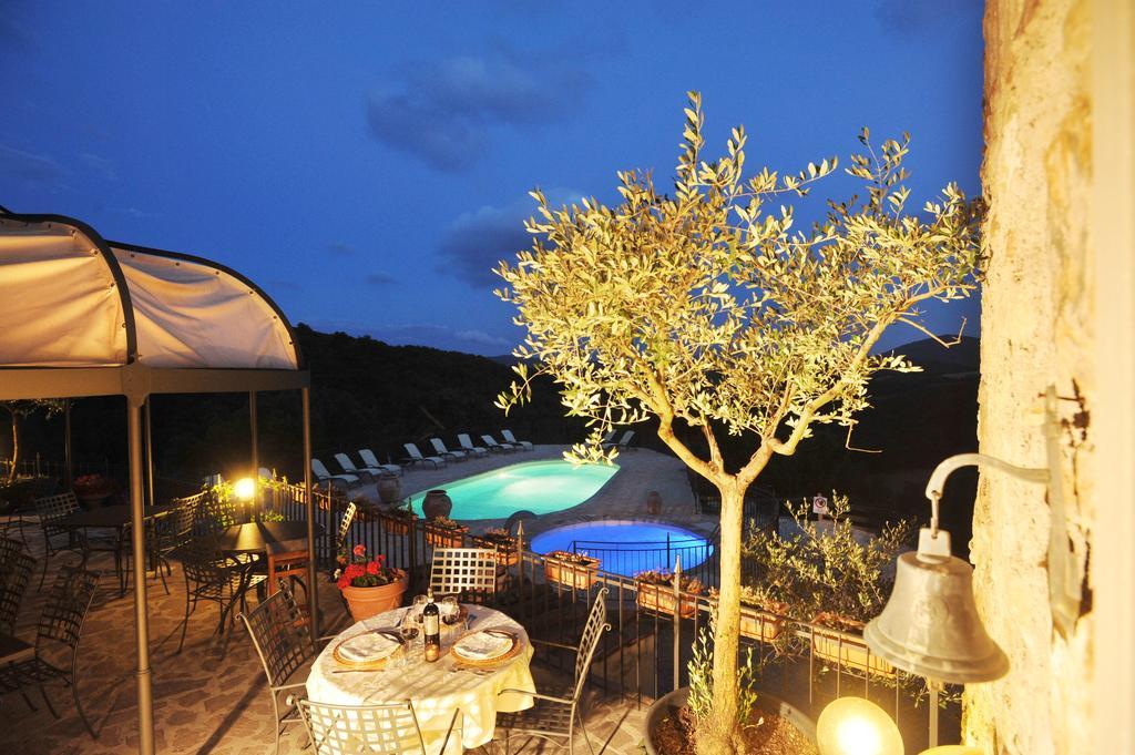Il Castelluccio Country Resort Restaurant & Spa Barberino di Mugello Bagian luar foto