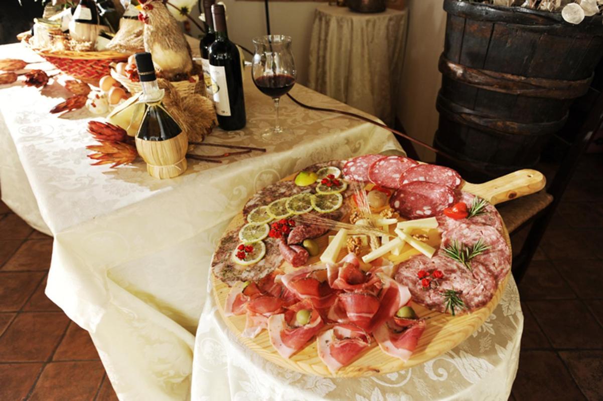 Il Castelluccio Country Resort Restaurant & Spa Barberino di Mugello Bagian luar foto